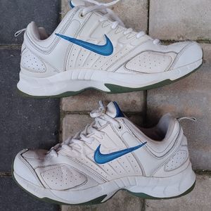 Nike T-lite Women's Sneakers Shoes Cross Training ,Size 9,White & Blue